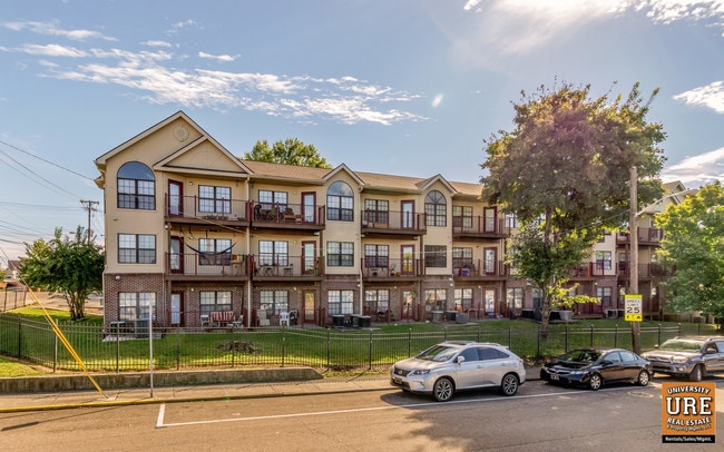 Franklin Station Condominiums - Franklin Station Condominiums