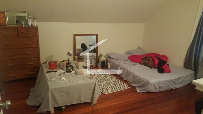 Photo - Beautiful 3 Bed/ 1 Bath Available 9/1/26