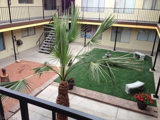 Photo - 1116 E Ogden Ave Unit 21