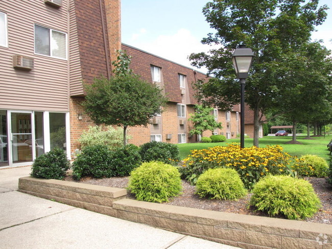 Kent Village Apartments - Kent Village Apartments