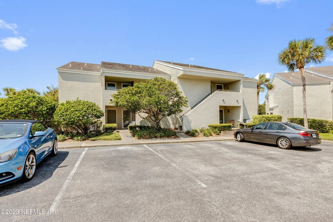 Building Photo - 630 Summer Pl