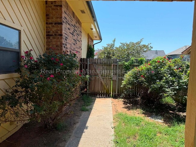 Photo - 4105 Heritage Pl Dr