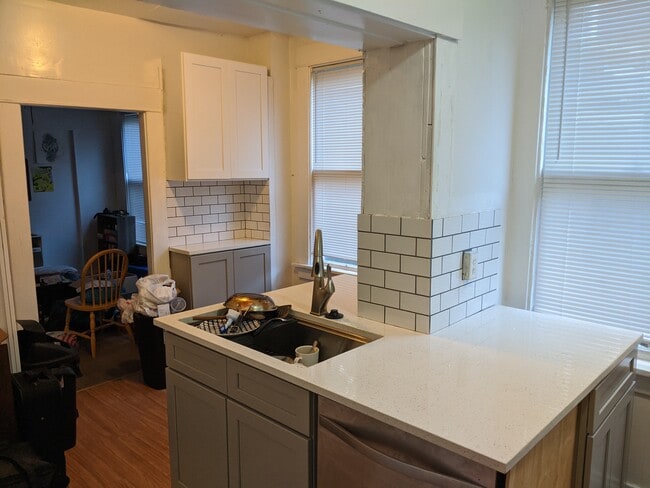 Photo - 324 E 20th Ave