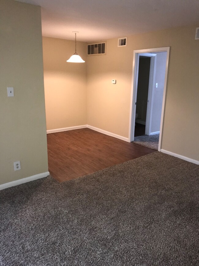 Photo - Vista Pointe Apartments