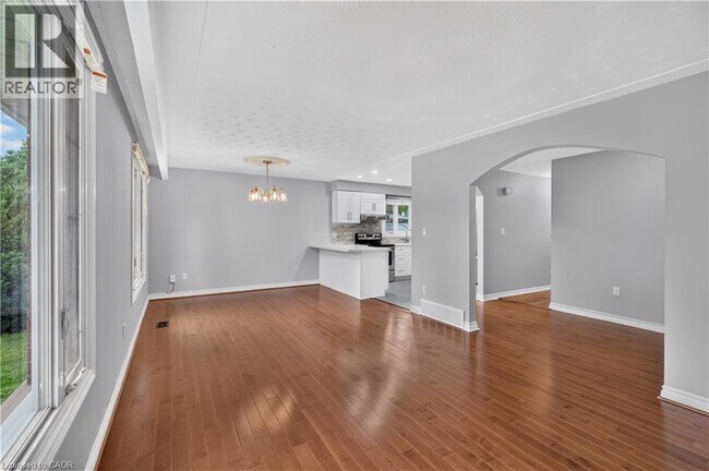 Photo - 294 JONES Rd