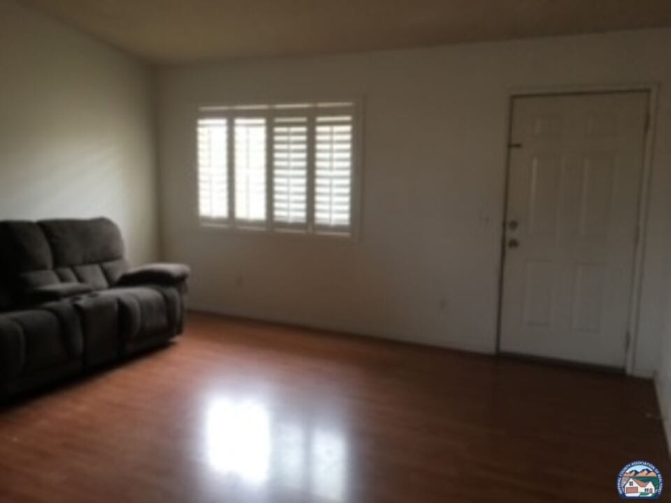 Photo - 751 Maple Ave