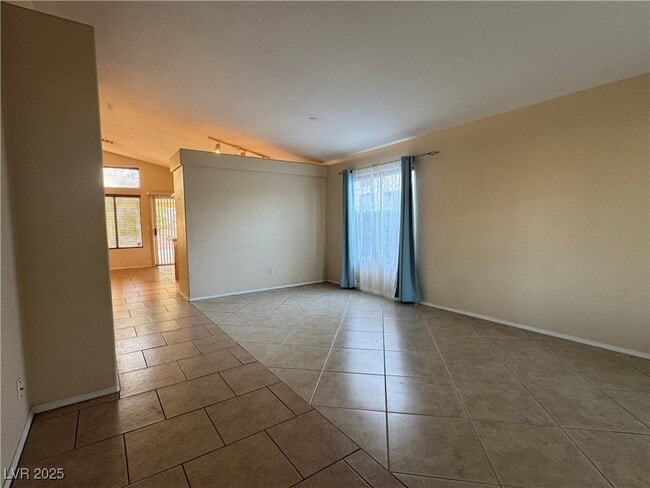 Photo - 2455 Avenida Sol