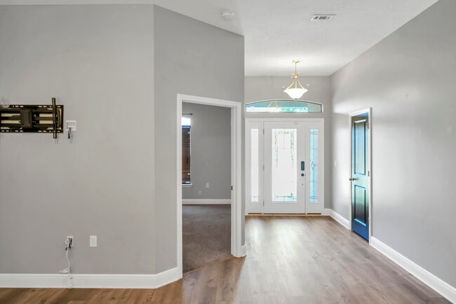 Photo - 4628 Hermosa Rd