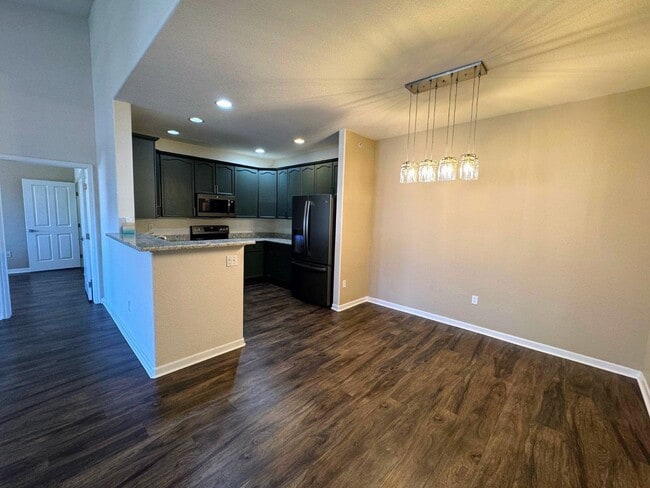 Photo - 9557 W San Juan Cir Unit 305