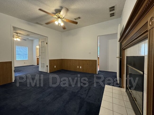 Photo - 149 Aster Ave