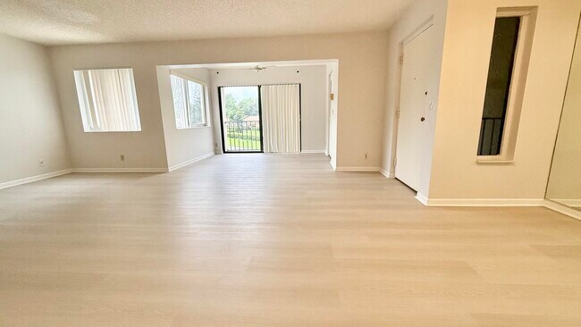 Photo - 4857 Sable Pine Cir Unit D2