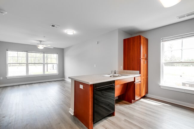 Photo - Watermark Gardens