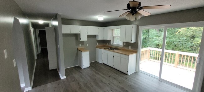 Photo - 4325 Voss Ave