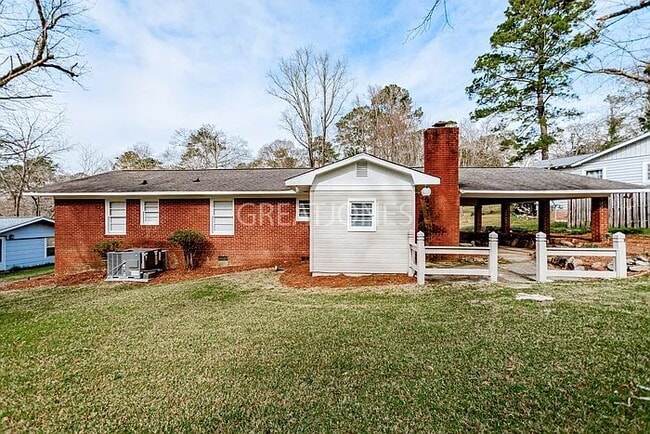 Photo - 4346 Pinebrook Dr