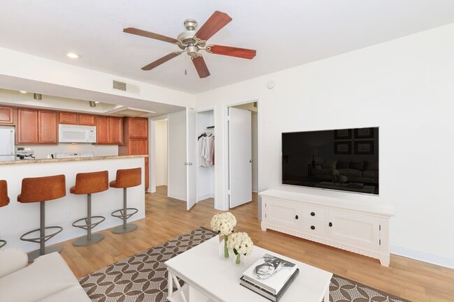 Photo - Marabrisa Condominiums