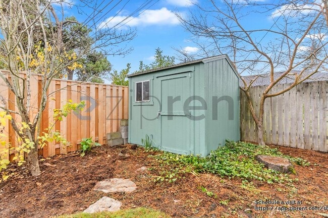 Photo - 13595 NW Westlawn Terrace