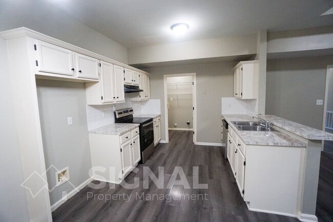 Photo - 112 Timberleaf Cir