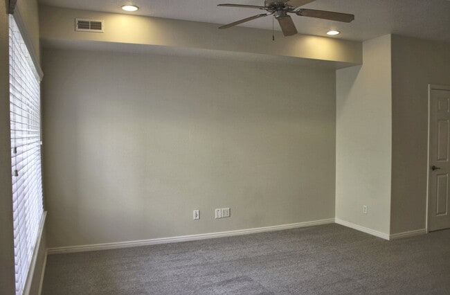 Photo - 1145 Canyon Meadow Dr