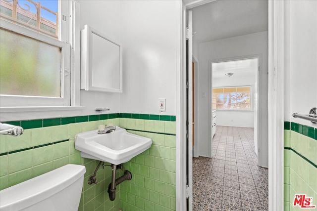Building Photo - 228 3rd Ave Rental