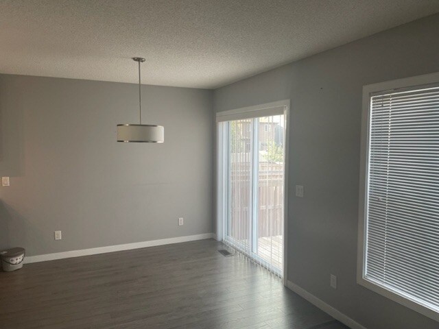 Photo - 274 100 Auburn Meadows Pl S E