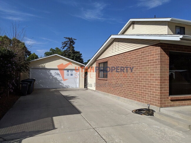 Photo - 1532 Dupont Ave