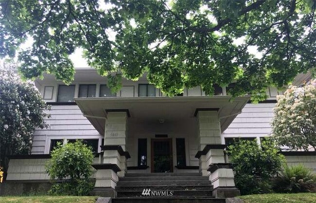 Photo - 5011 18th Ave NE