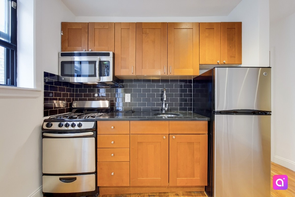 Photo - 28th Avenue Unit 8