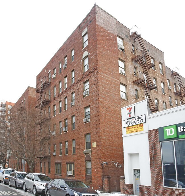 Photo - 3220 AVENUE H