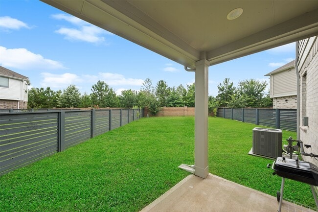 Photo - 18814 River Overlook Ct