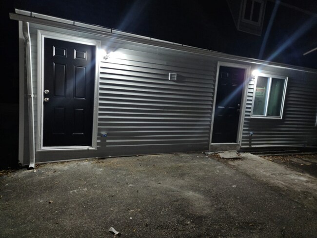 Photo - 158 Cliff St Unit 2