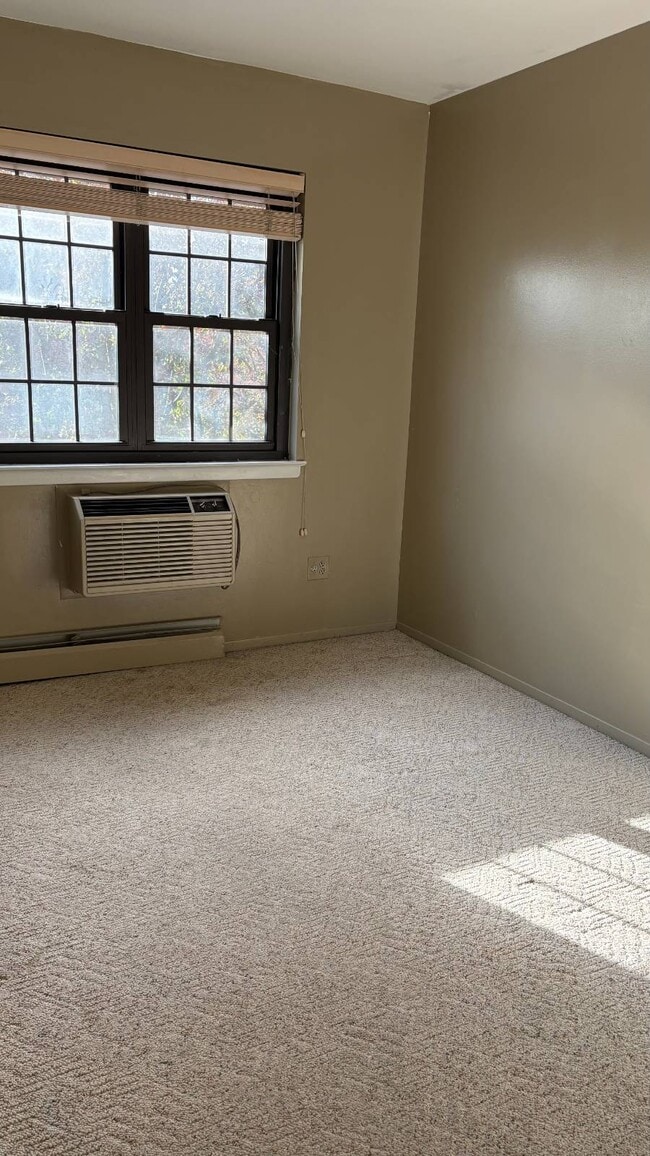 Photo - 220-75-220-67 67th Ave Unidad 3C