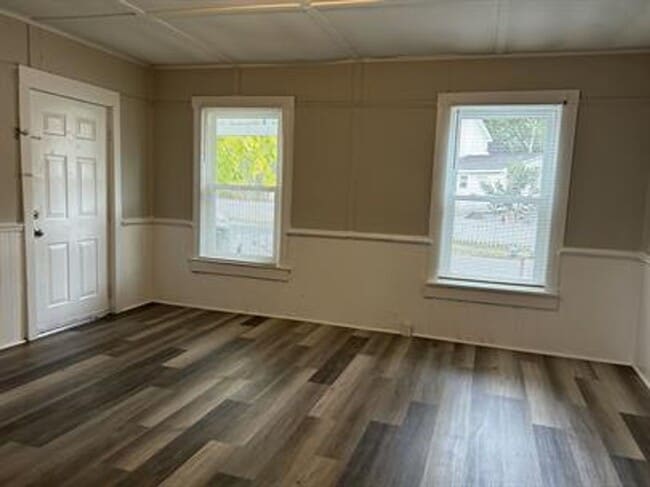 Photo - 3415 Alpine St SW