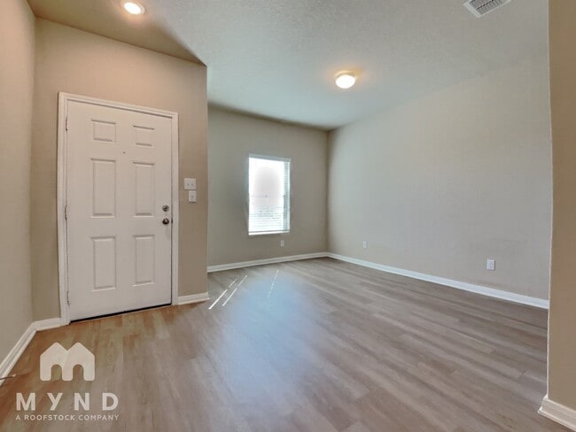 Photo - 6815 Titan Pk