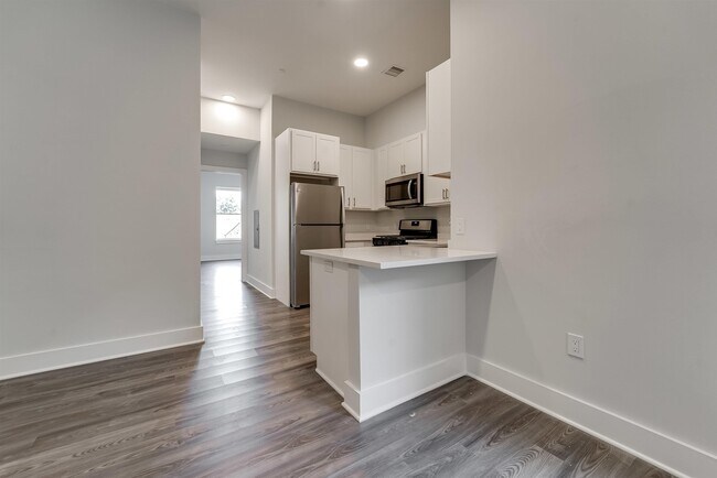 Photo - 660 Grand St Unit 313