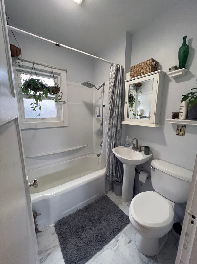 Photo - 25 N Reserve Ave