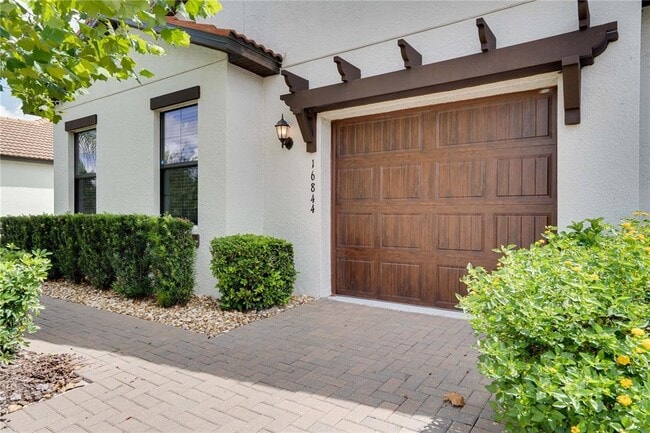 Photo - 16844 Whisper Elm St