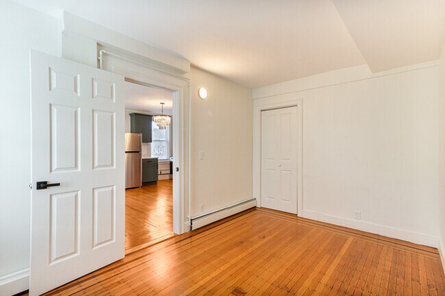 Photo - 169 Waterman St Unit 4