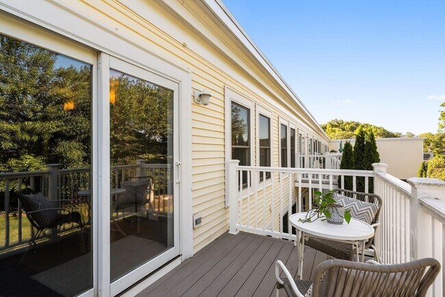 Photo - 24 S Bulfinch St Unit 202