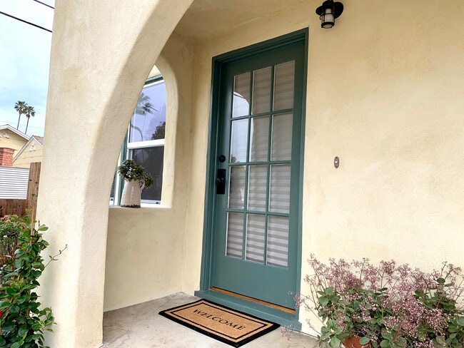 2218 (2216 opposite layout) - 2218 San Marcos St Unit 2216