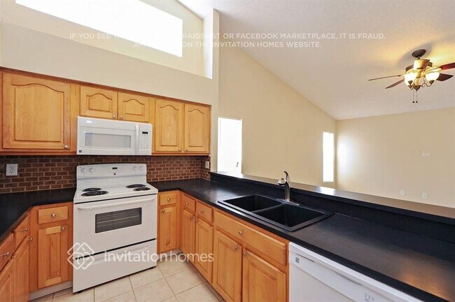 Photo - 8901 Eastman Dr