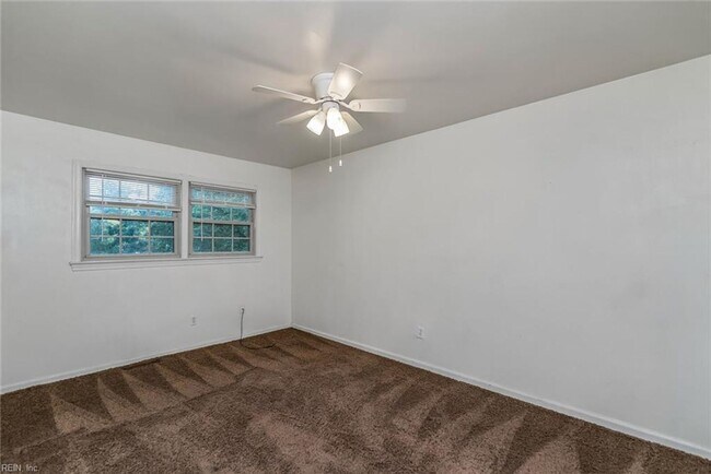 Photo - Courthouse Green