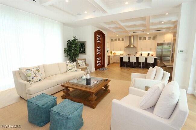 Photo - 300 2nd Ave N