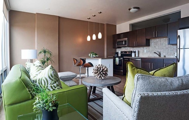 Guest Suite - Ovation 309