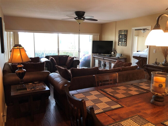 Photo - 400 N Federal Hwy Unit 108