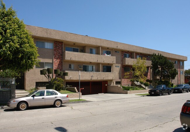 400 N Serrano, ¡alejado