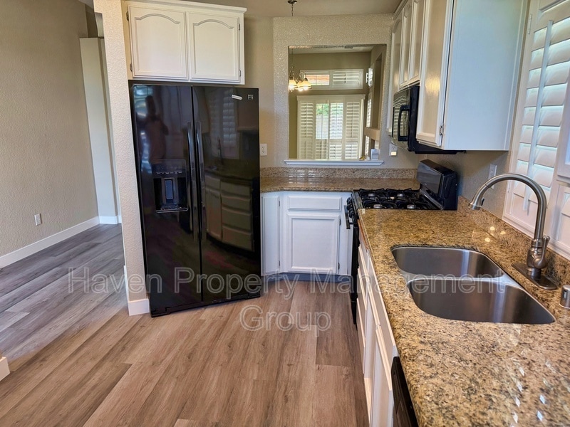 Photo - 1211 Fruitwood Way