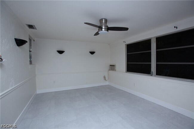 1034 Southdale Rd