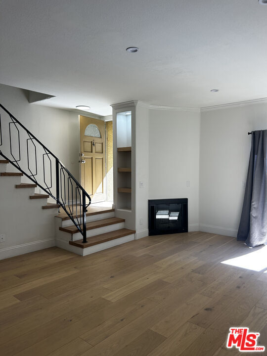 108 Orlando Ave Unit 4