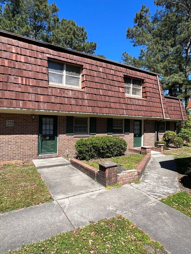 Photo - 2 Bedroom/1.5 bathroom townhouse for rent $1,300 month Unidad DD-3