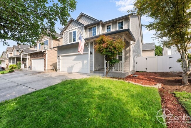Building Photo - HALF OFF 2ND MONTHS RENT! Fully Updated 4 ... Rental
